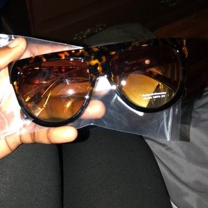 FASHION NOVA SUNGLASSES